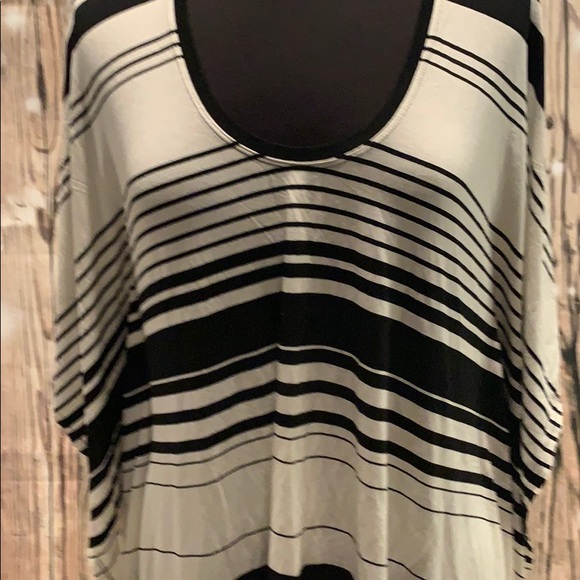 💗NWT BCBGMAXAZRIA “LUCILLA” BLOUSE - Picture 3 of 7